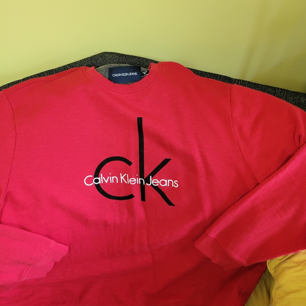 Calvin Klein Sweater
